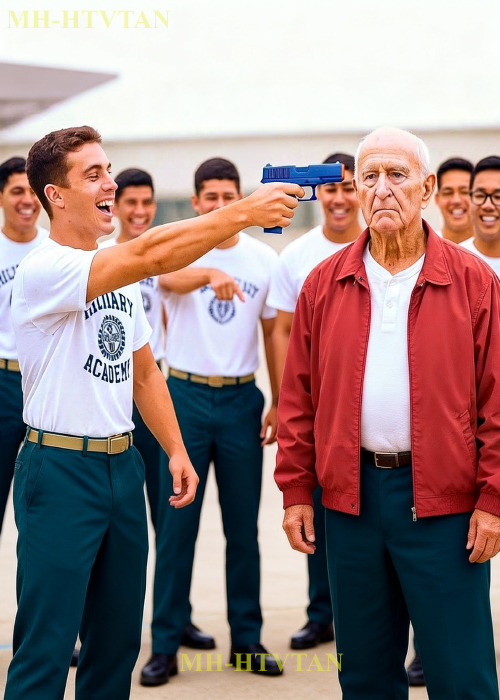 Cadets Put a Gun to the Old Veteran’s Head — And Learned Why You Never Threaten a US Marine Legend